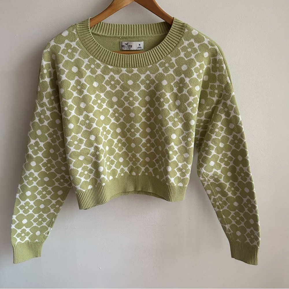 Hollister Matcha Green Cropped Pattern Sweater - M